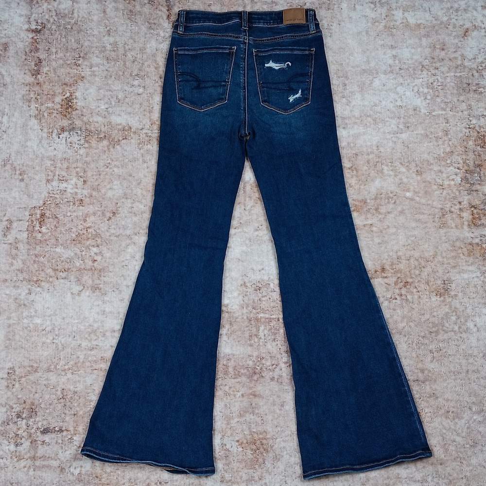 American Eagle Super High Rise Flare Distressed Jeans Size 2 - Picture 4 of 8